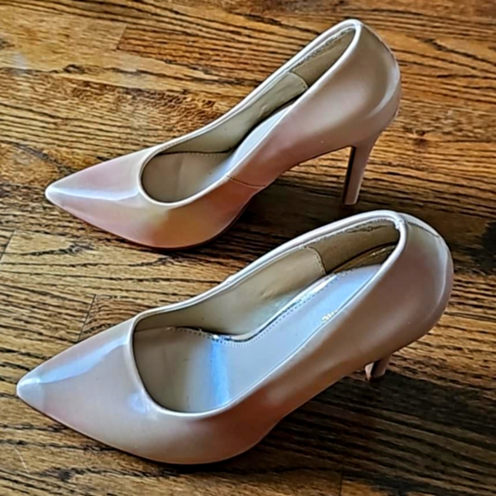 Torta Caliente Elegant Nude High Heels Size 7.5M
